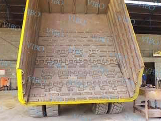 Dumping Truck